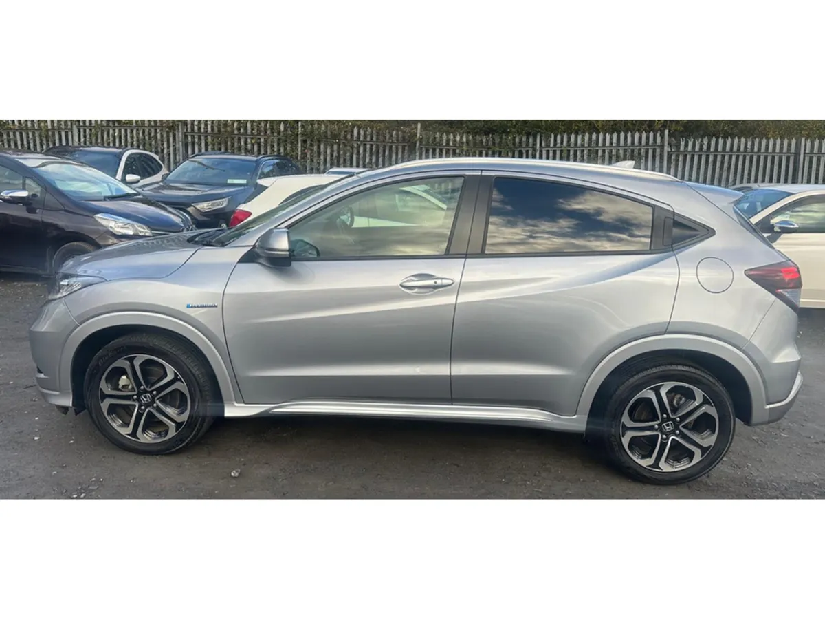 Honda Vezel 1.5L Automatic Petrol Hybrid Heated / - Image 4
