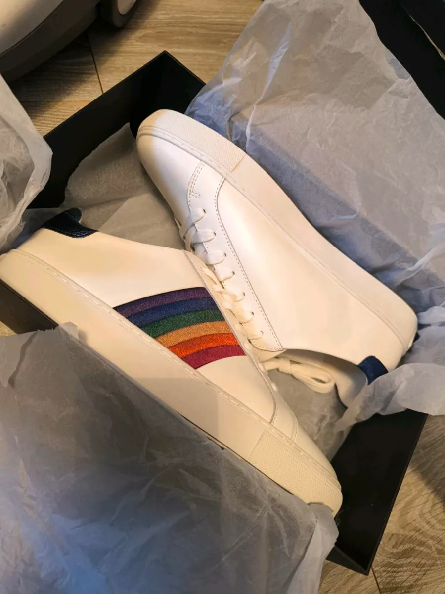 Kurt Geiger mens trainers size UK 11 - Image 1