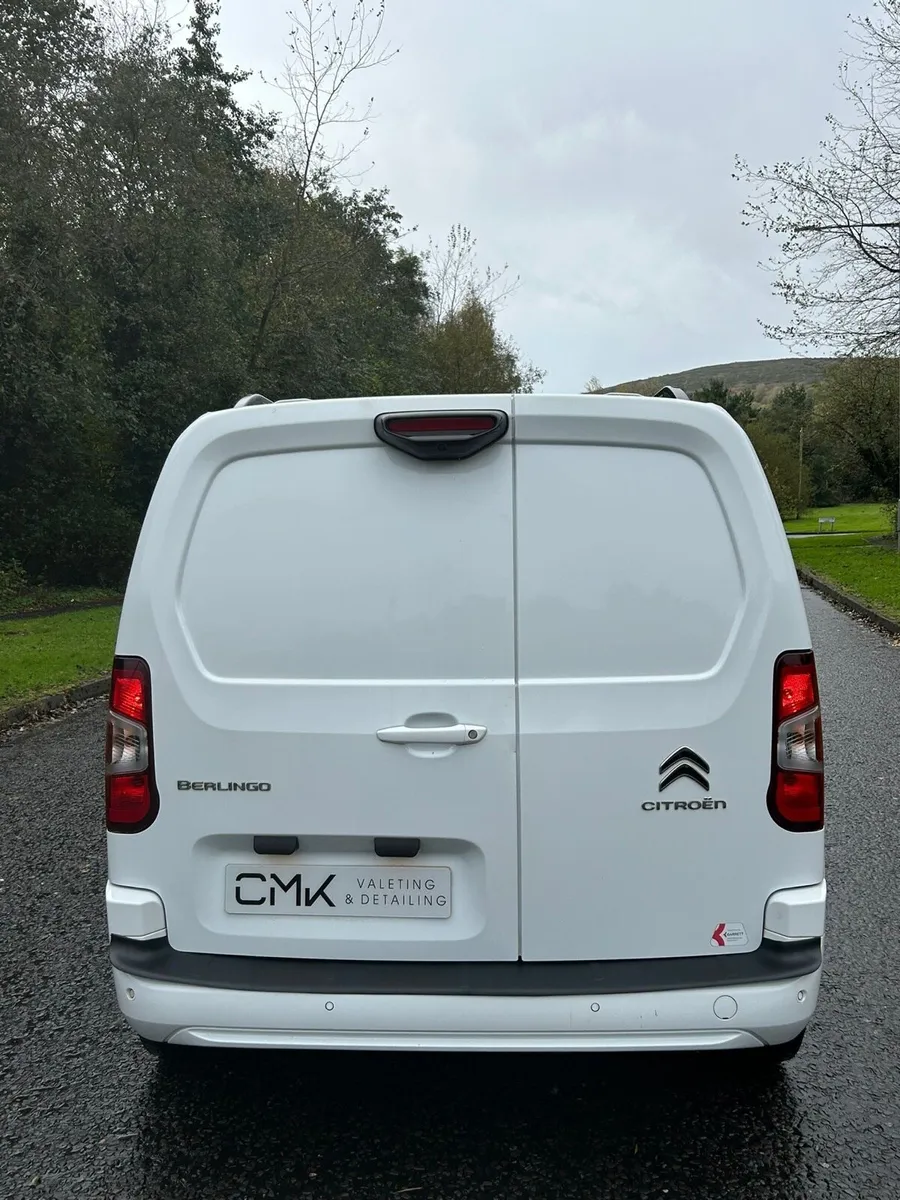 2021 Citroen Berlingo 5 speed 100bhp Driver Pro - Image 4