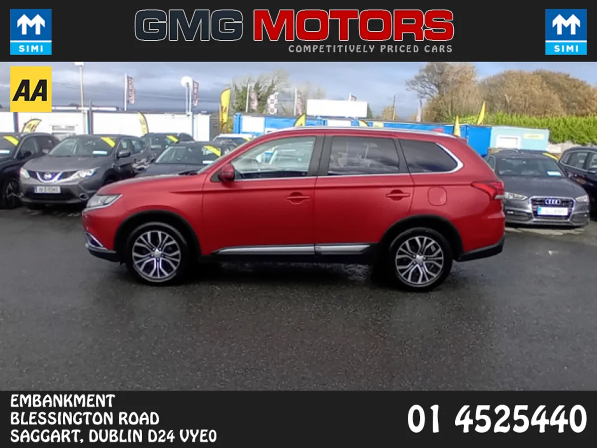 Mitsubishi Outlander 2.2 DI-D 3 4WD **7 SEATER** 1 - Image 4