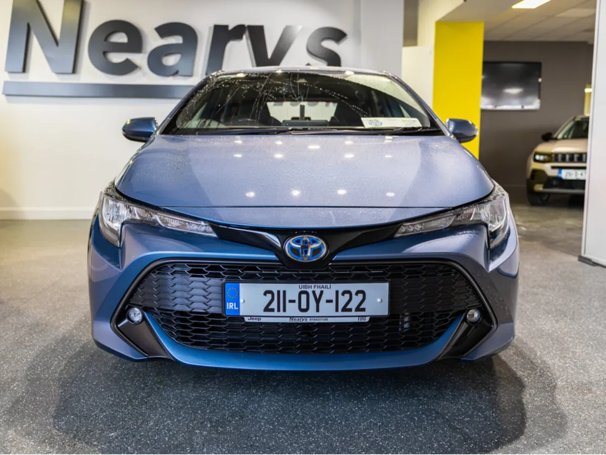 Toyota Corolla HYBRID LUNA H/B AUTO 4DR - Image 2