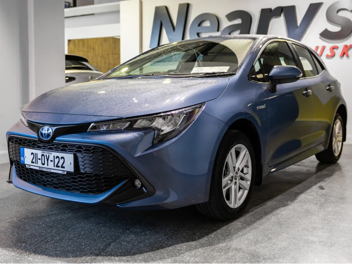 Toyota Corolla HYBRID LUNA H/B AUTO 4DR - Image 3