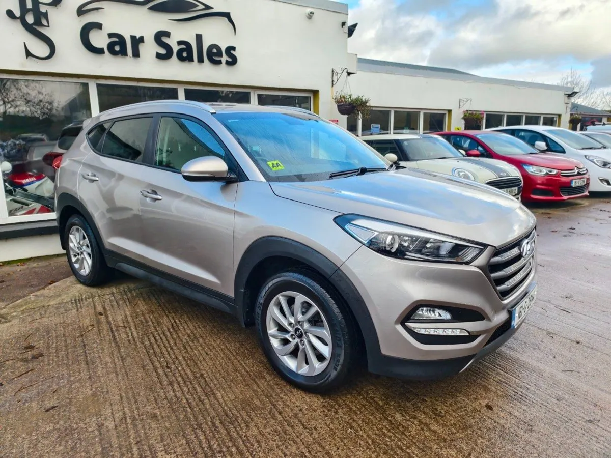 Hyundai Tucson 1.7 D Executive - Image 4