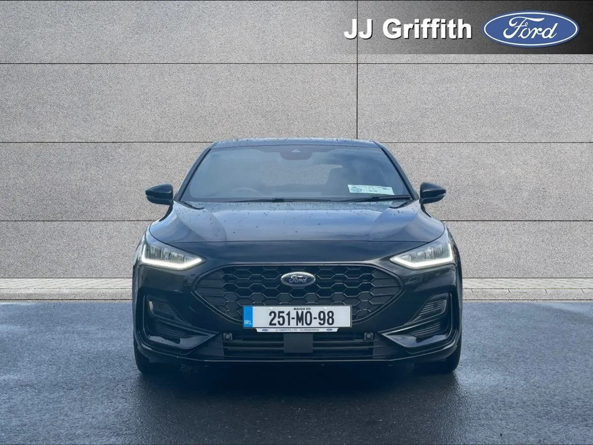 Ford Focus St-line X 1.0l Ecoboost 125PS Mhev - Image 4