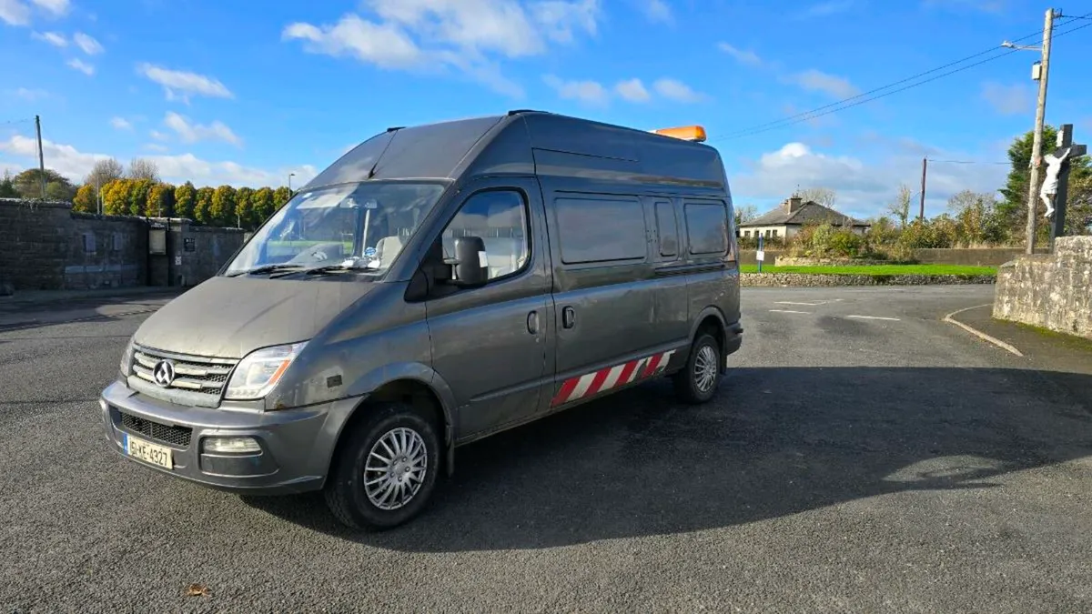 For sale 2015 SsangYong LDV 2.5 diesel fresh doe - Image 1
