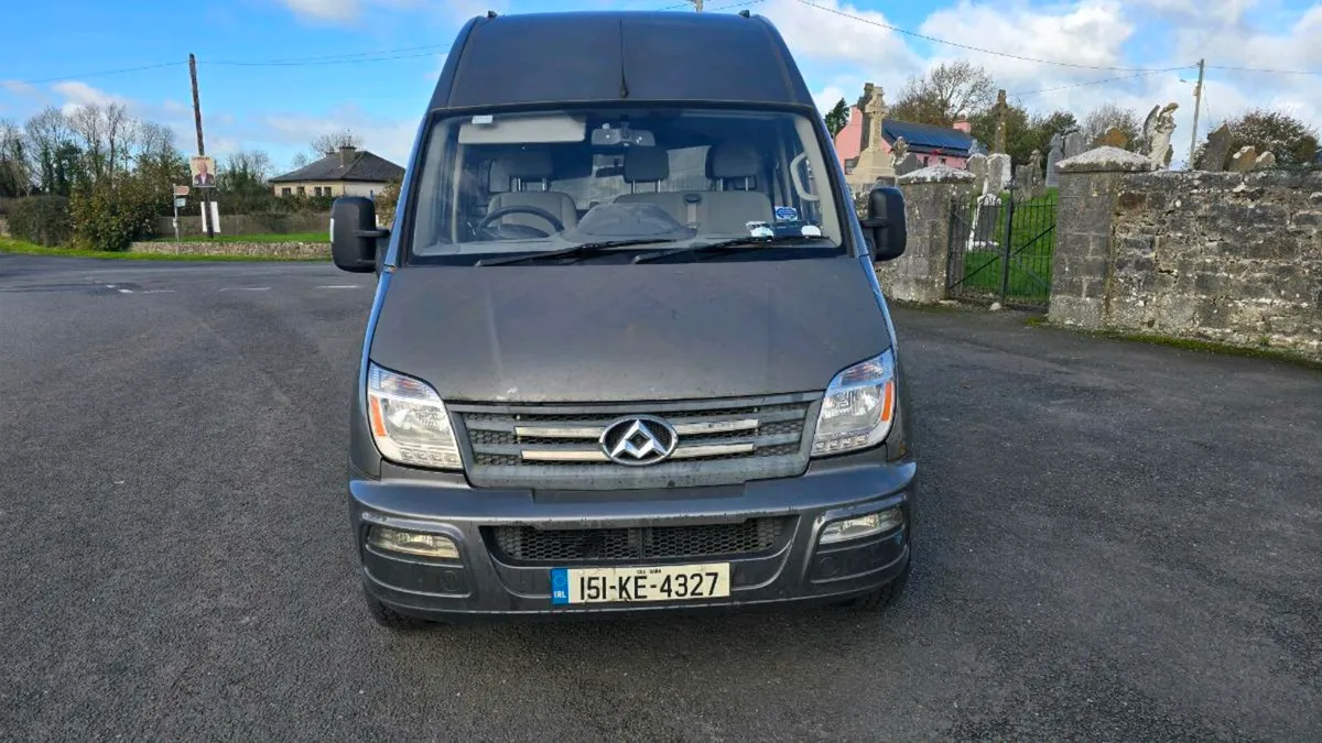 For sale 2015 SsangYong LDV 2.5 diesel fresh doe - Image 4