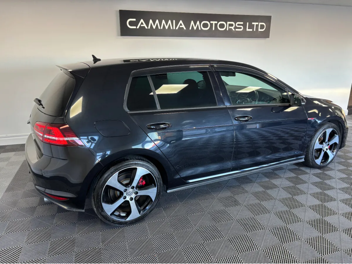 Volkswagen Golf *VOLKSWAGEN GOLF GTI* *DSG AUTO* * - Image 4