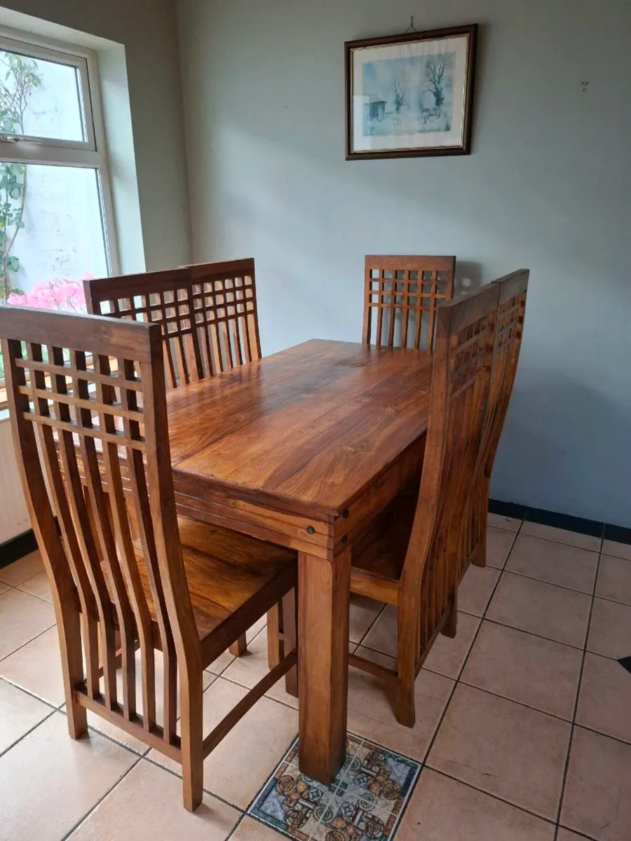 Kitchen table and 6 chairs - Image 2