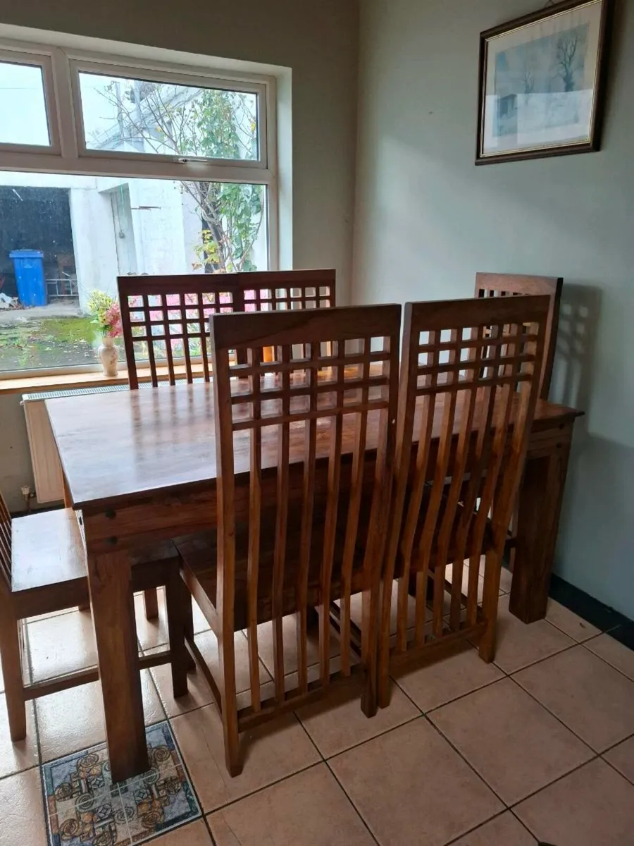 Kitchen table and 6 chairs - Image 3