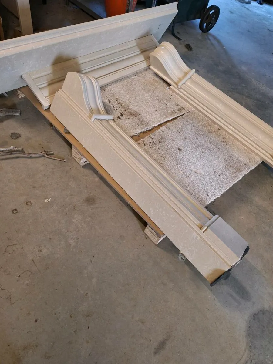 Fire surround - Image 4