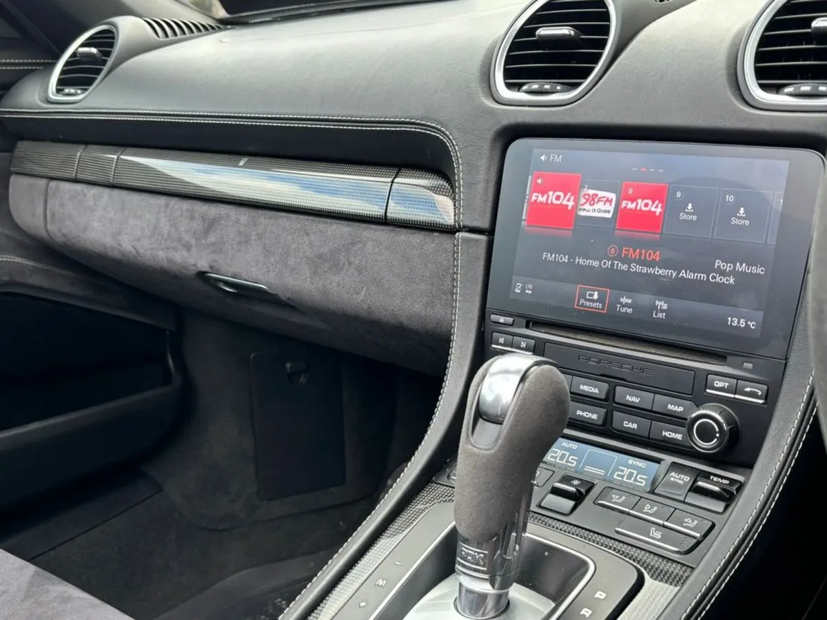 Porsche Boxster 718 GTS CABRIOLET AUTO - Image 3