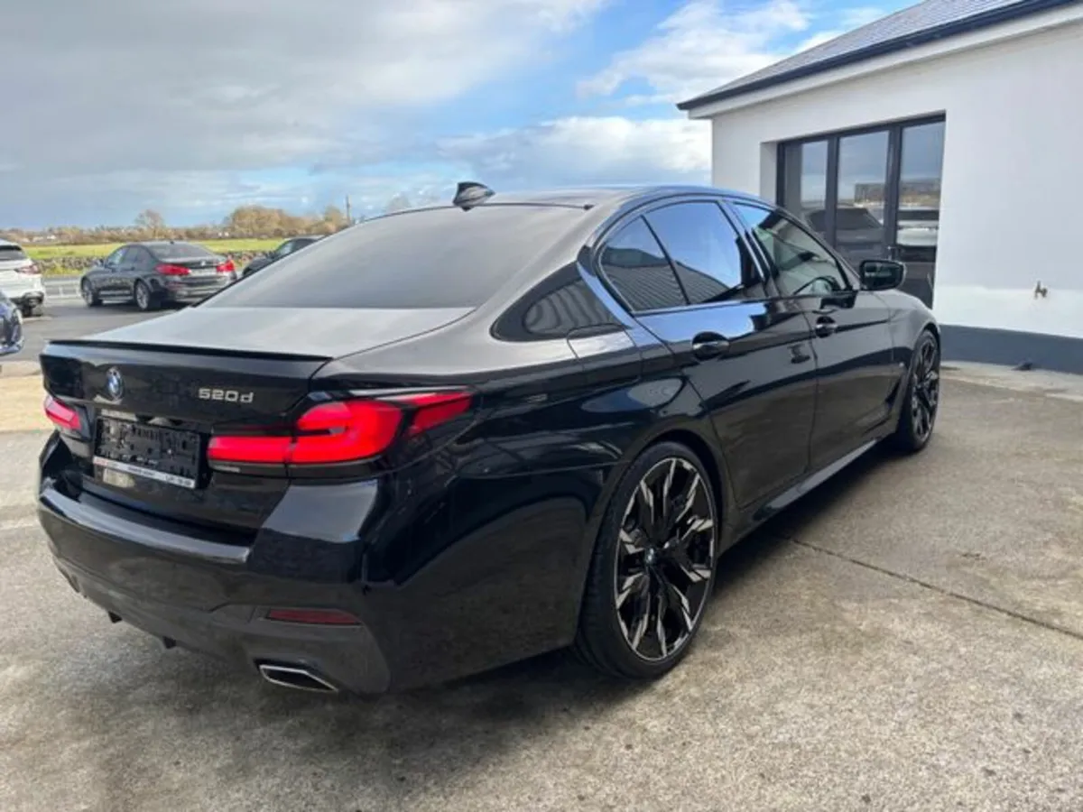 BMW 5-Series D G30 M Sport (mhev) 4DR Auto - Image 4