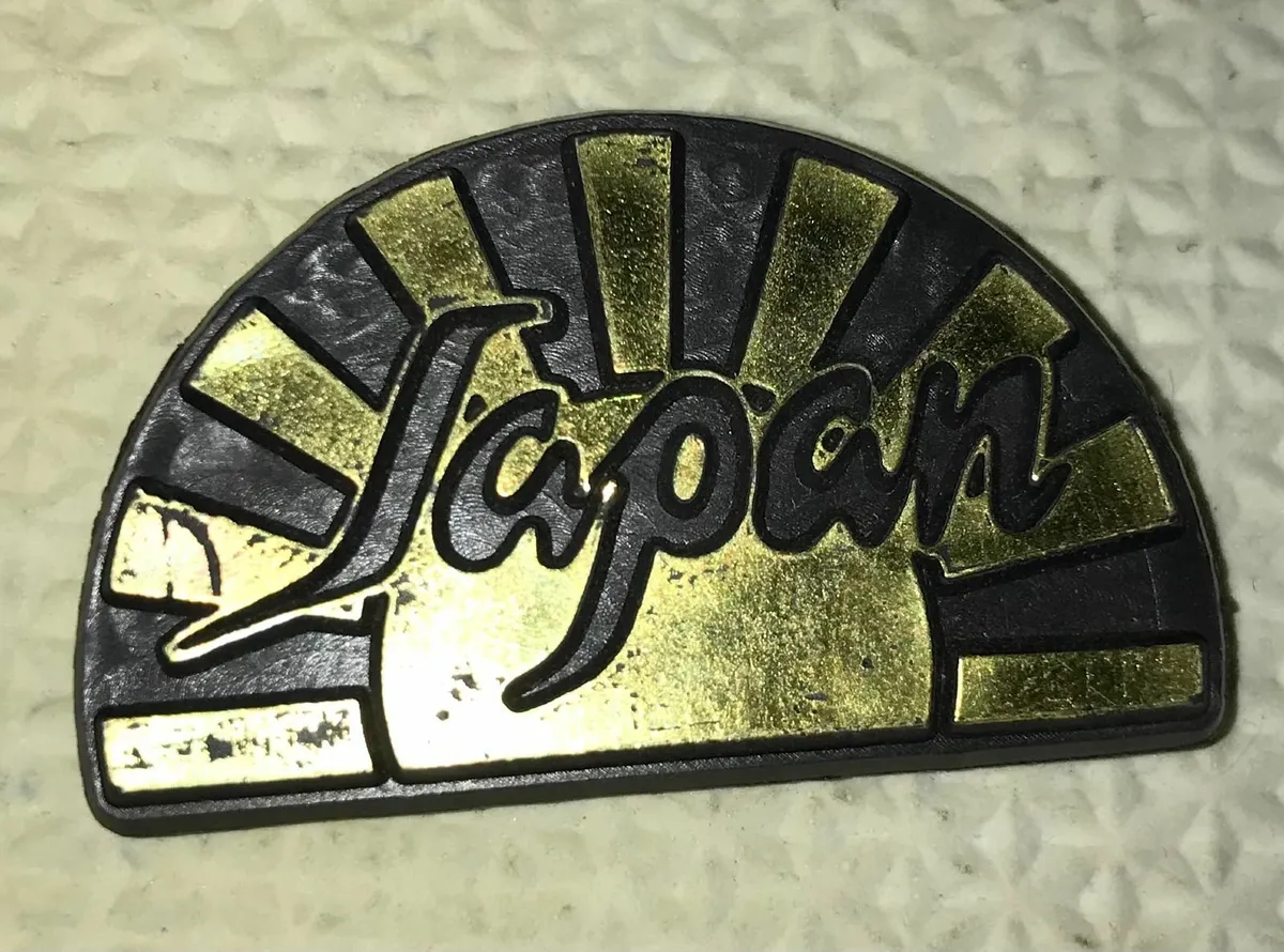 Badges and Pins - Image 4