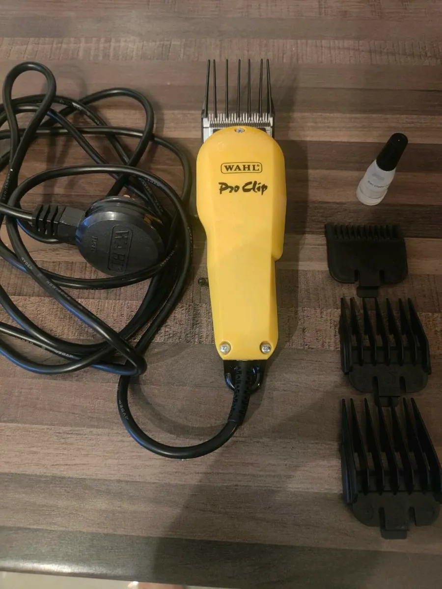 Commercial hair clipper - Image 2