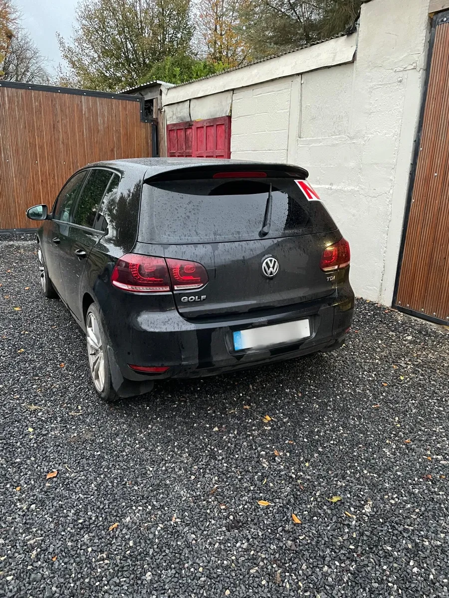 Volkswagen Golf 2010 - Image 3