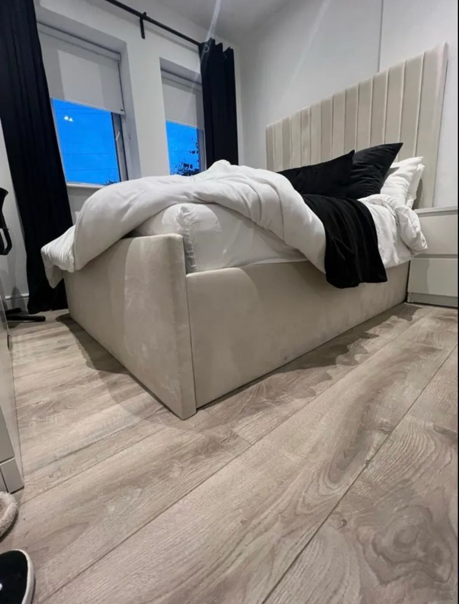 Velvet Ottoman Double bed - Image 3