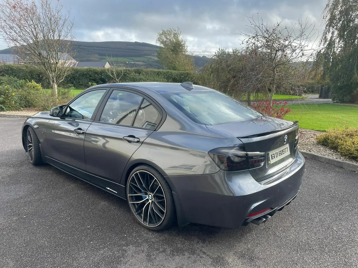 BMW 3-Series 2016 - Image 3