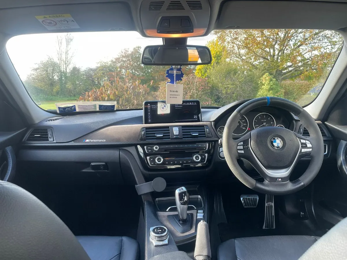 BMW 3-Series 2016 - Image 4