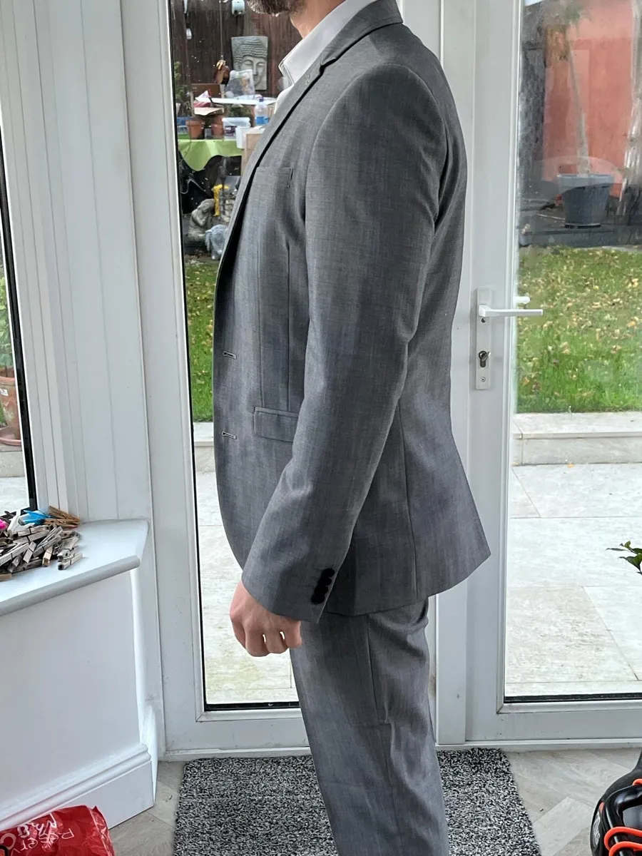 Men’s 2 piece suit - Image 3
