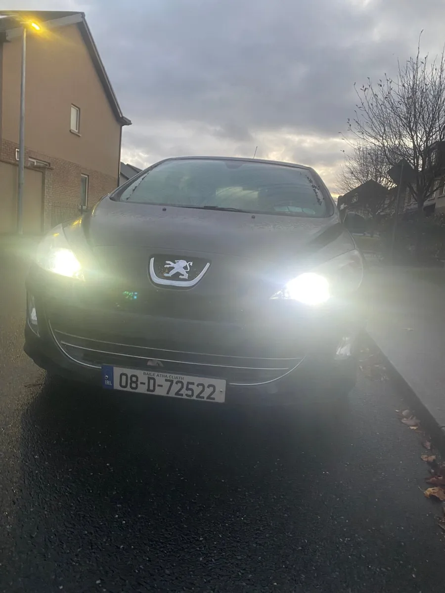 Peugeot 308 2008 - Image 1