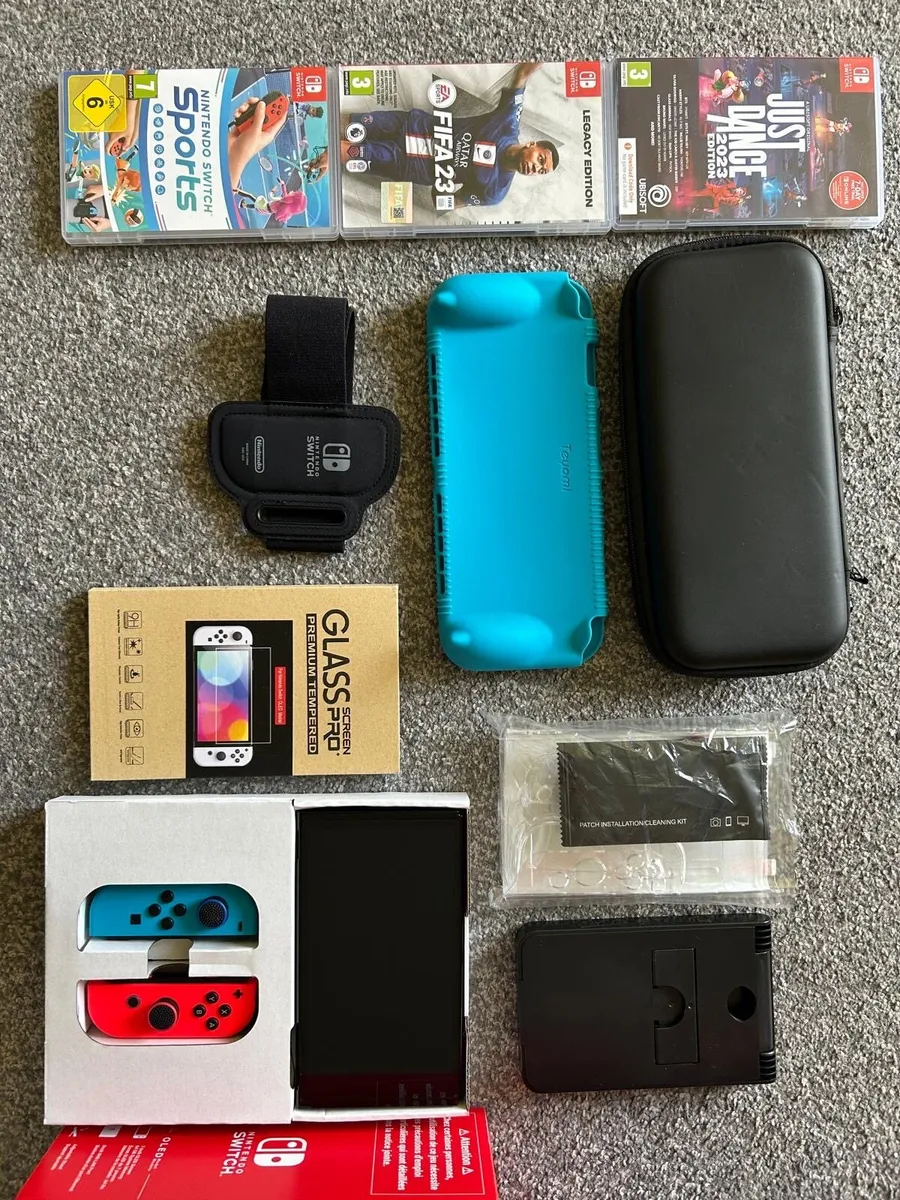 Nintendo Switch OLED - Image 4