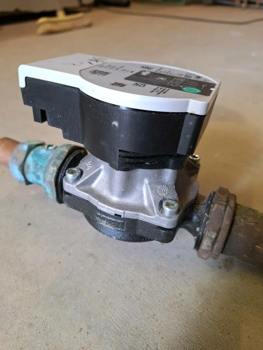 Central heating pump - Image 2