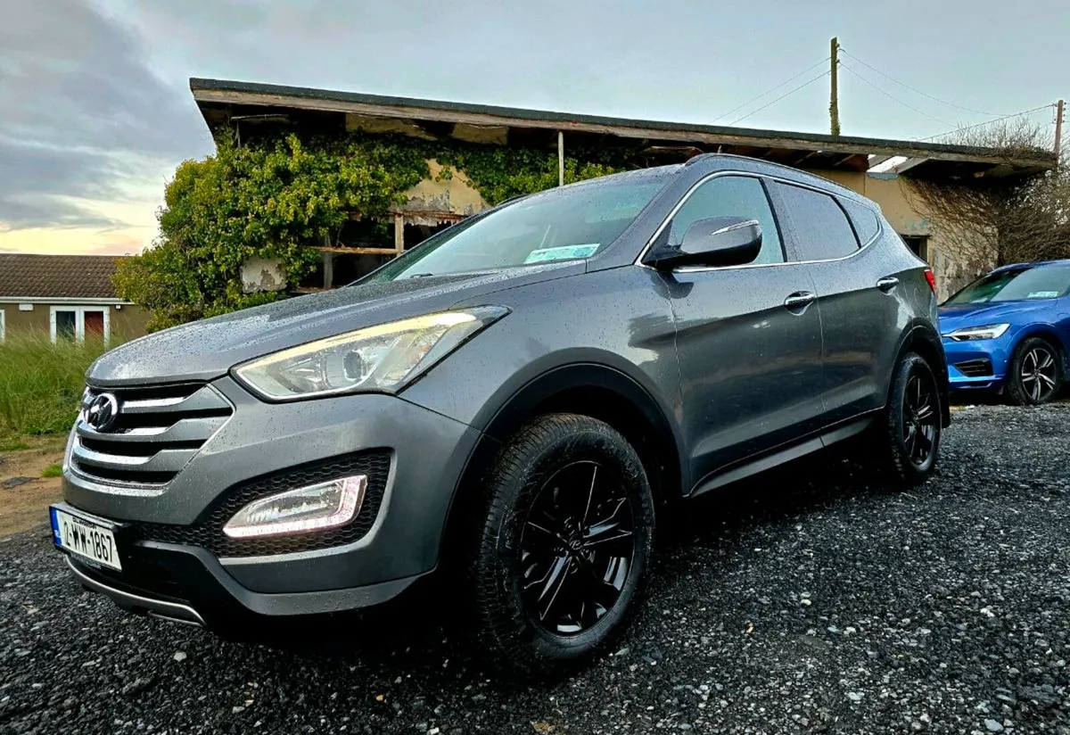 2012 HYUNDAI SANTA-FE COMFORT 7 SEATS 1 OWNER NCTD - Image 1