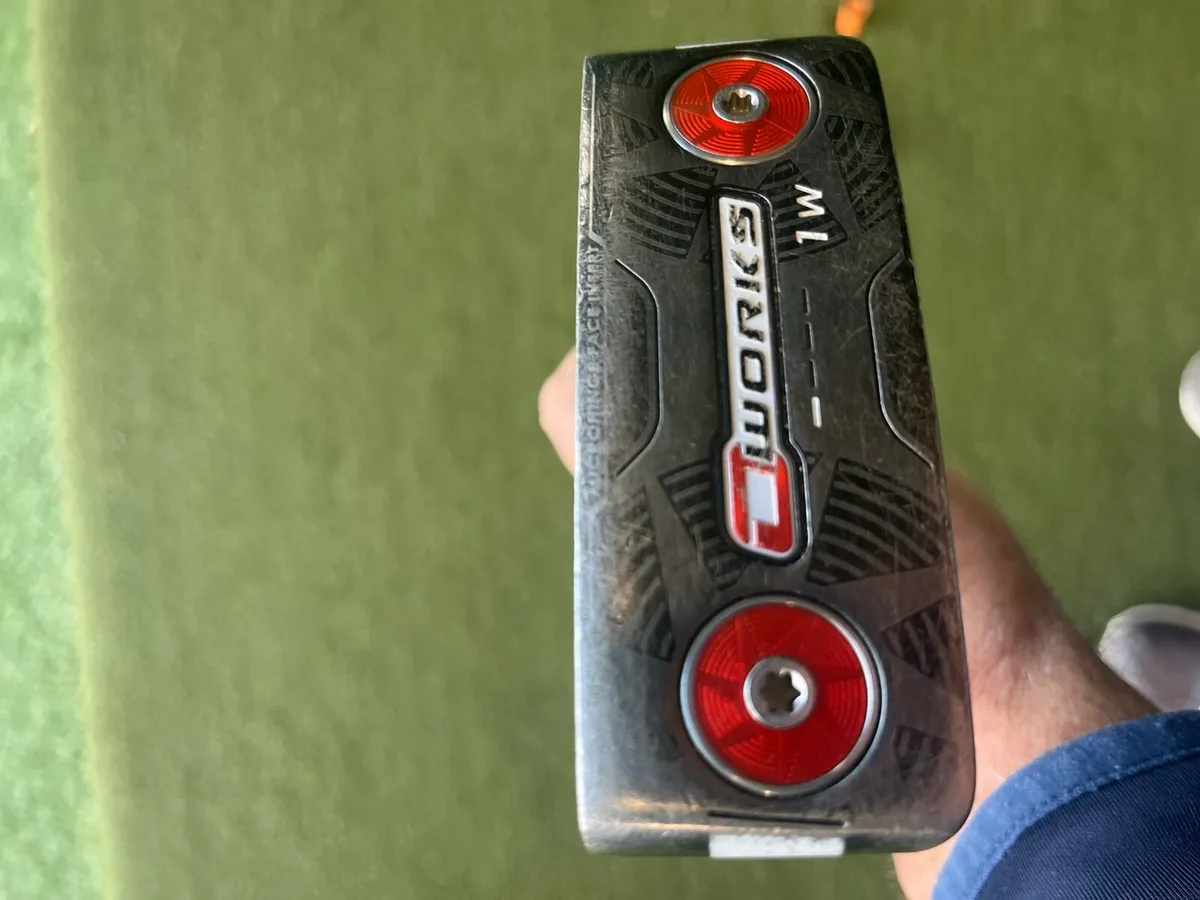 Odyssey OWORKS putter - Image 1