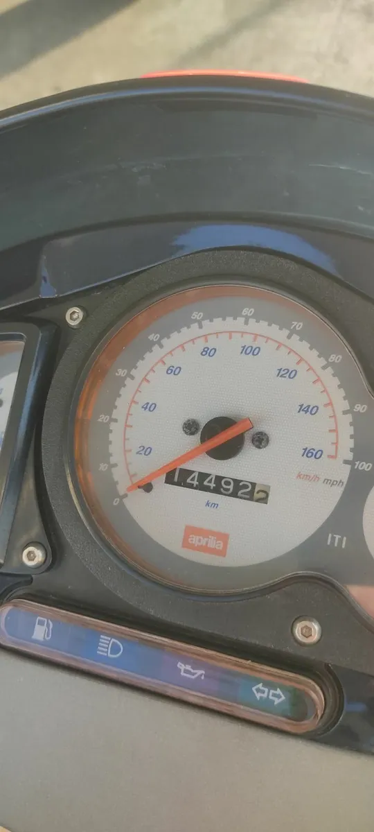 2000 Aprilia SR125 2T - Image 3