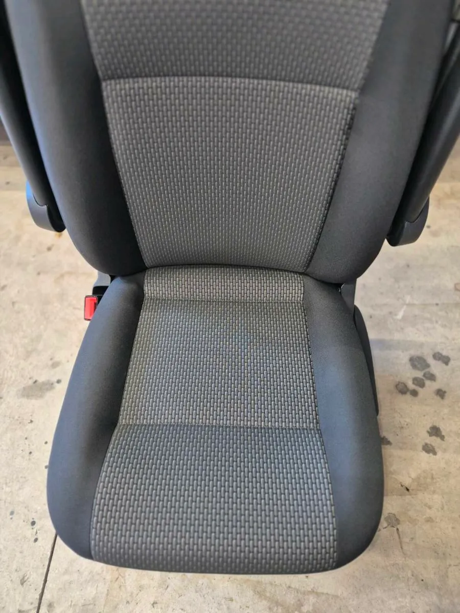 Captains Seat - Image 2