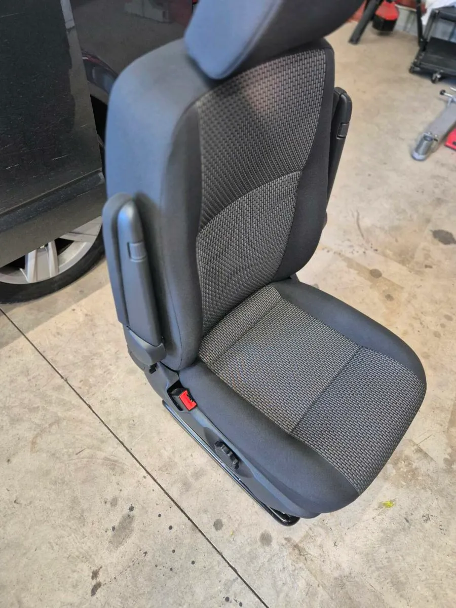 Captains Seat - Image 3