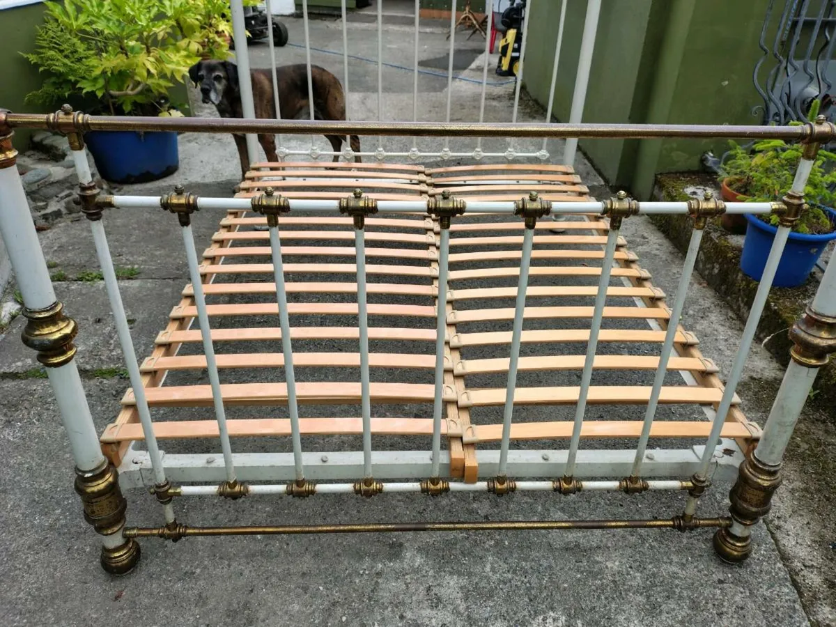 Antique bed - Image 2