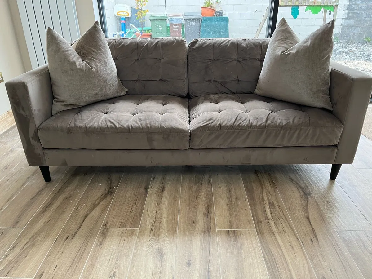 3 seater couch - Image 2