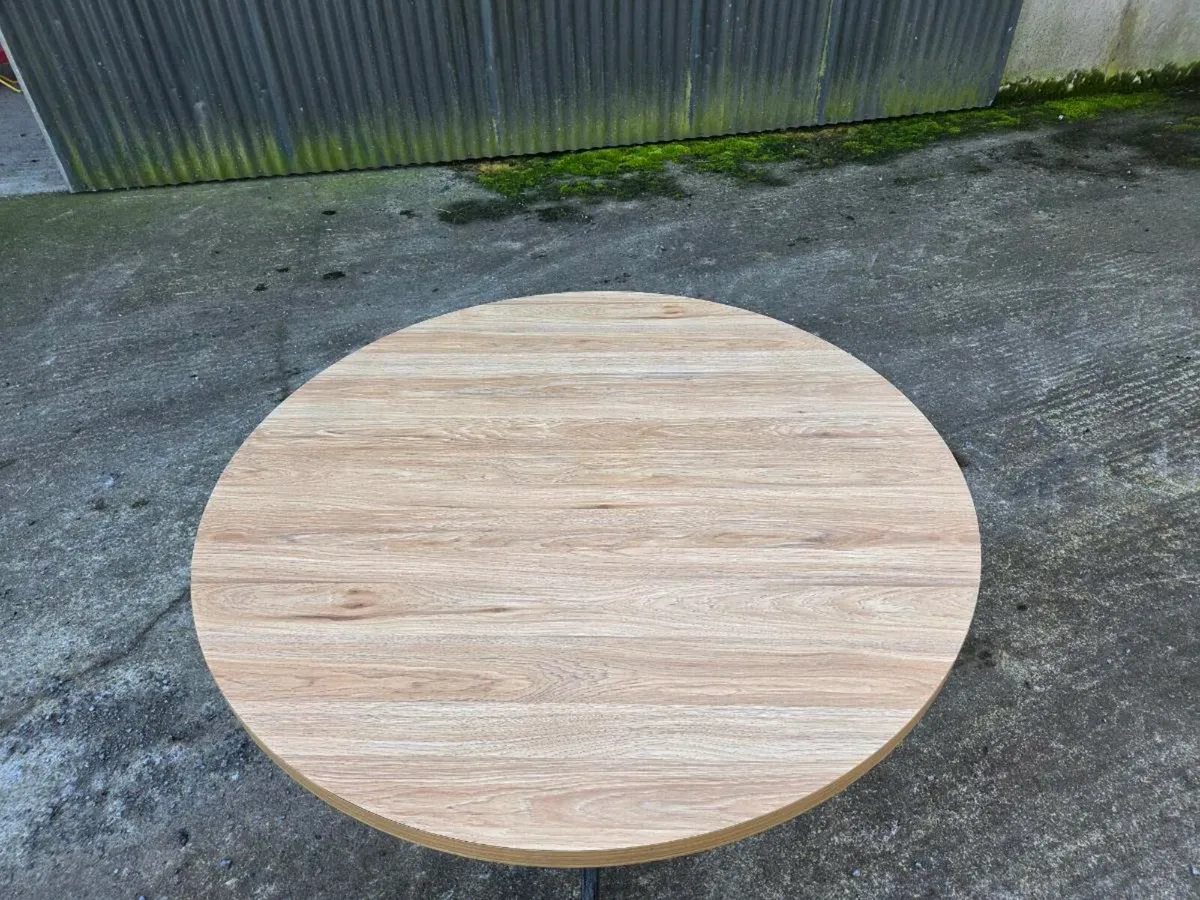 Kitchen table - Image 2