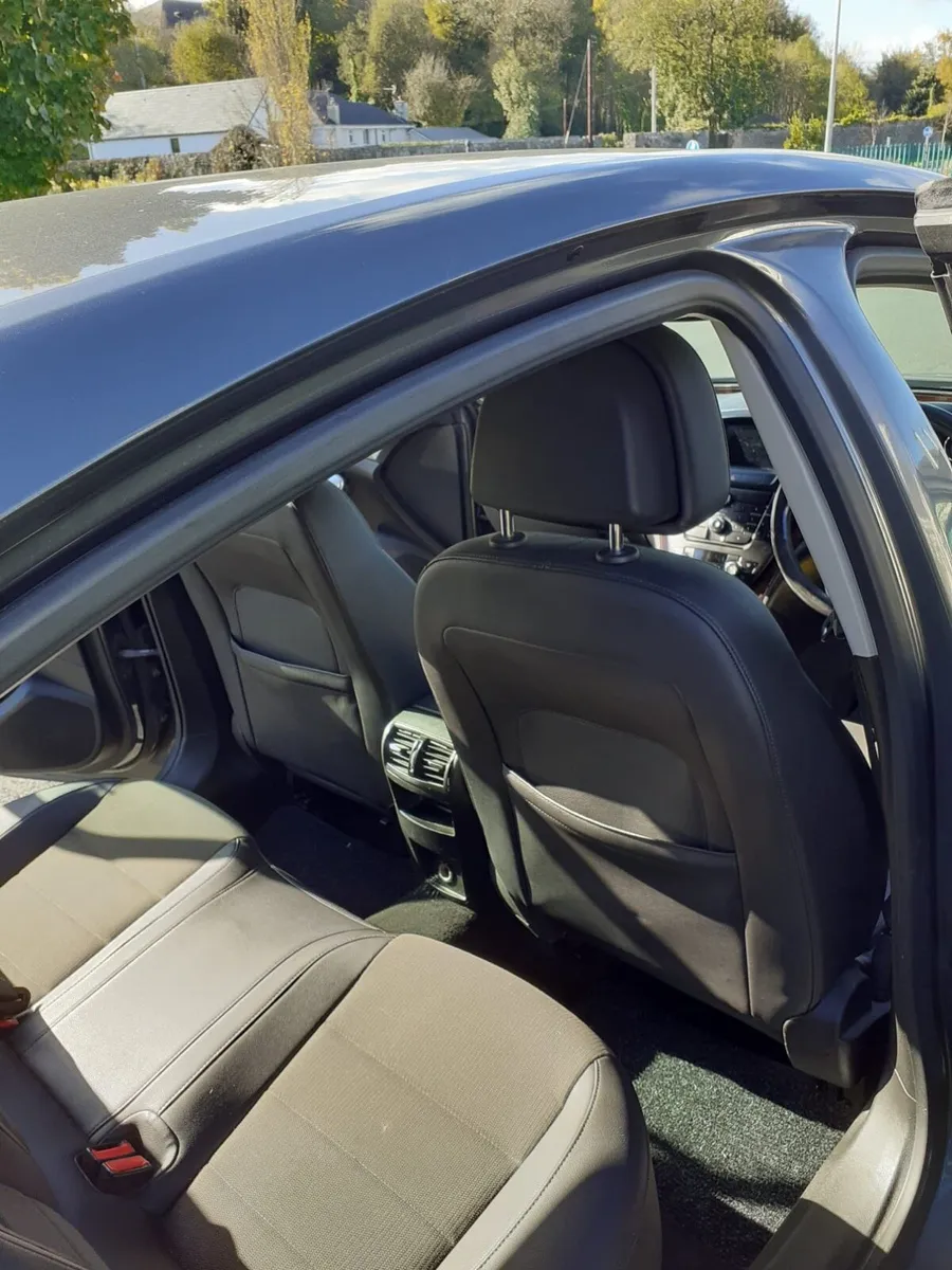 Vauxhall Insignia - Image 4