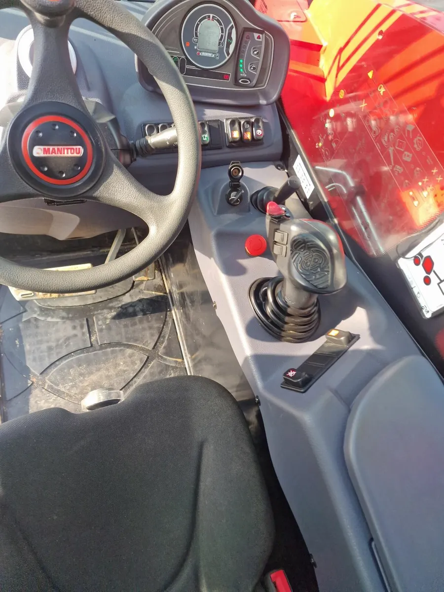 2025 Manitou 625, 190 hours - Image 2