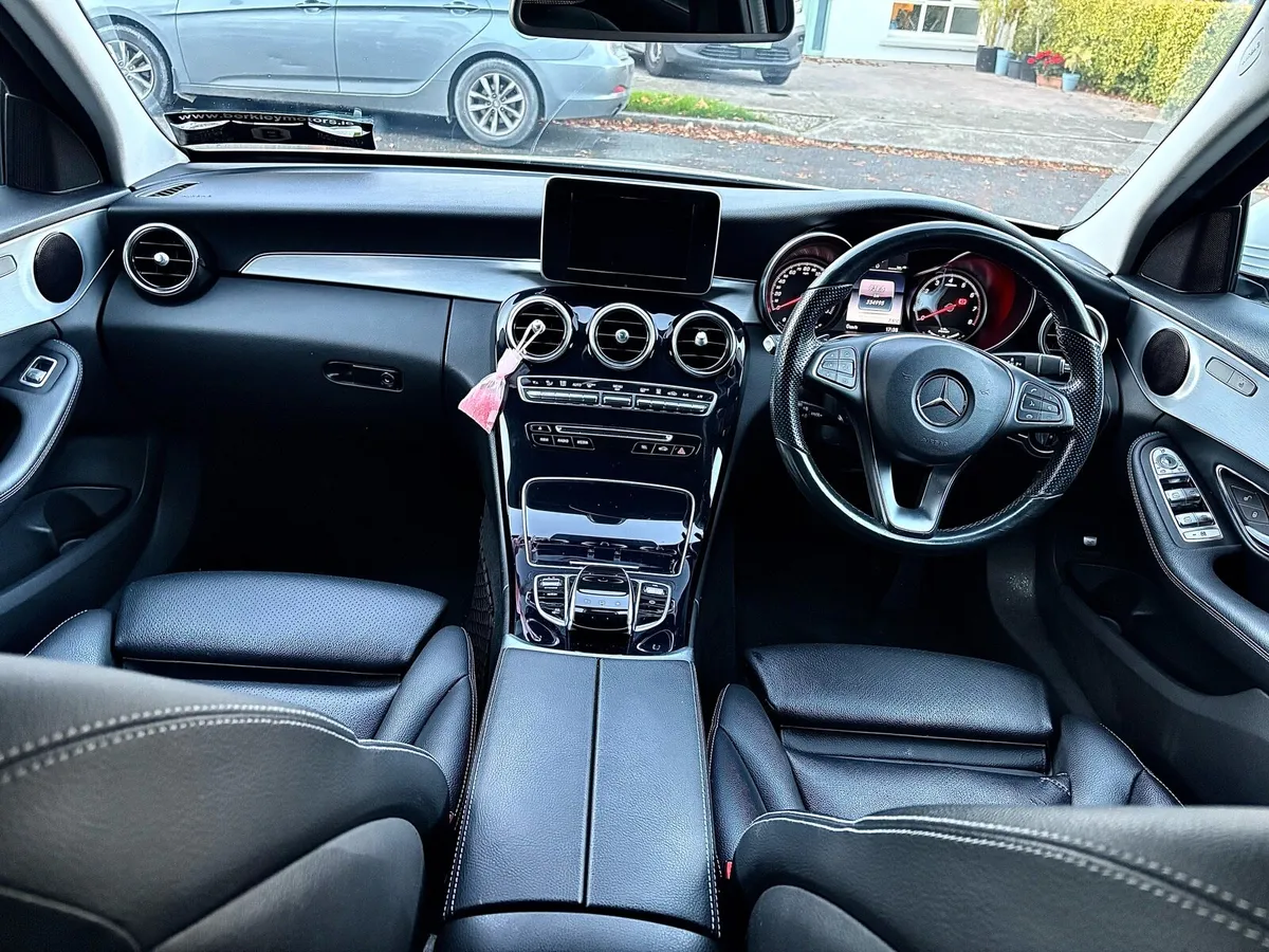 Mercedes-Benz C-Class Plug-in Hybrid - Image 3