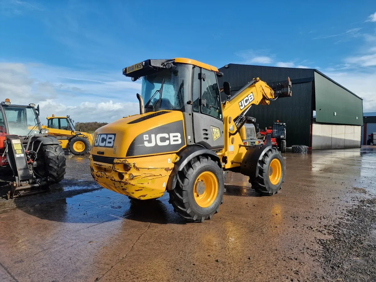 JCB TM220 - Image 1