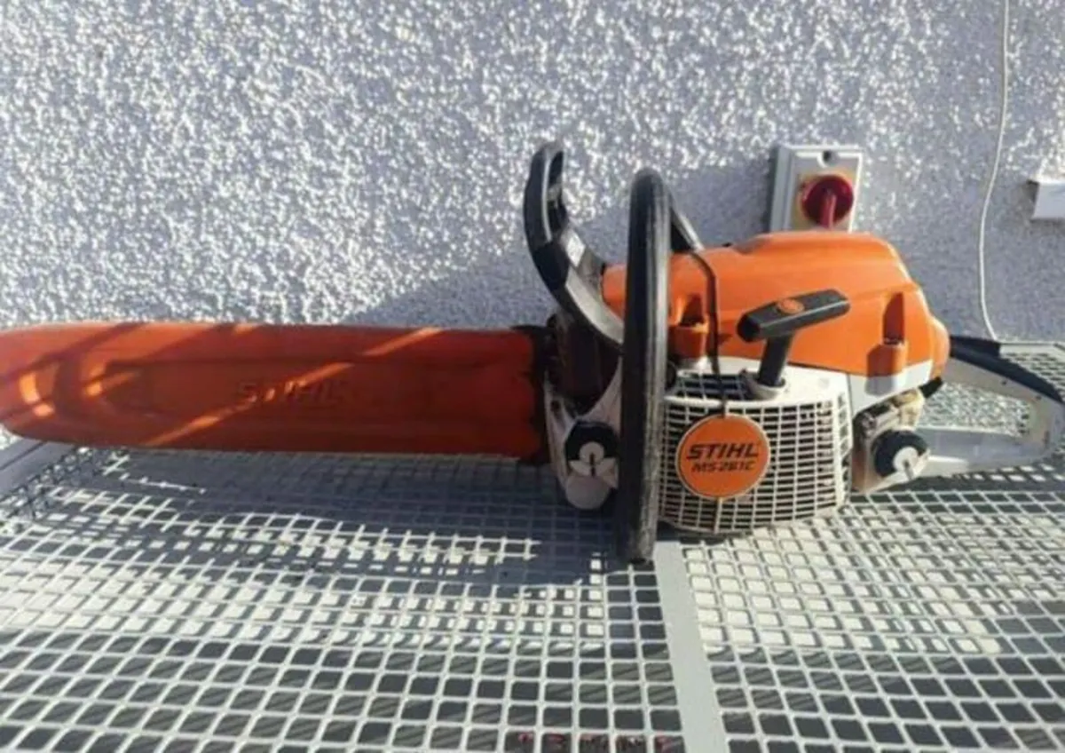 Chainsaw - Image 1
