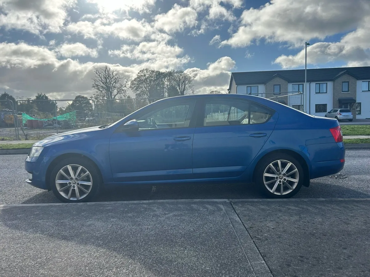 2014 Skoda Octavia 2.0 150bhp - Image 4