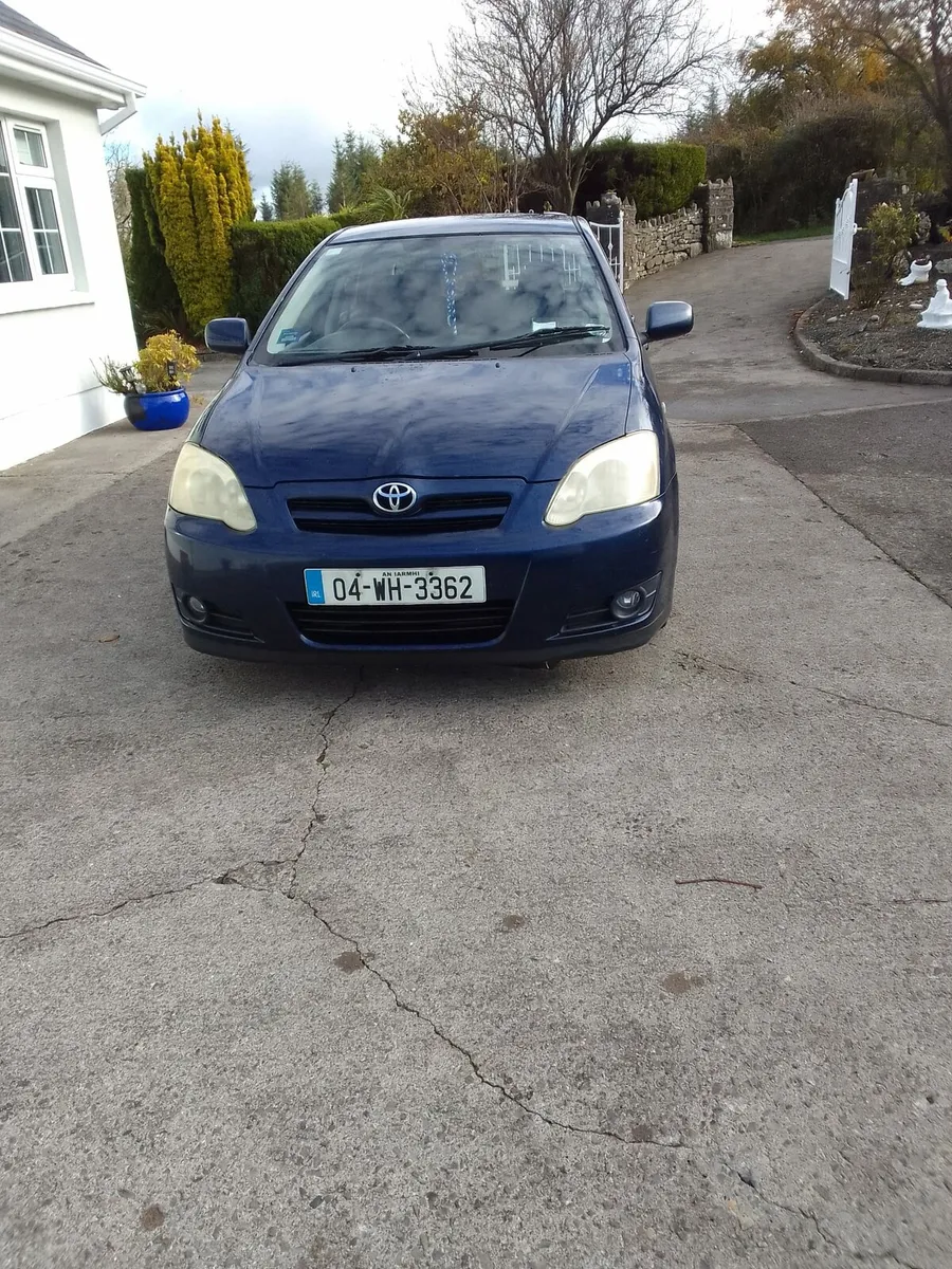 Toyota corolla - Image 1