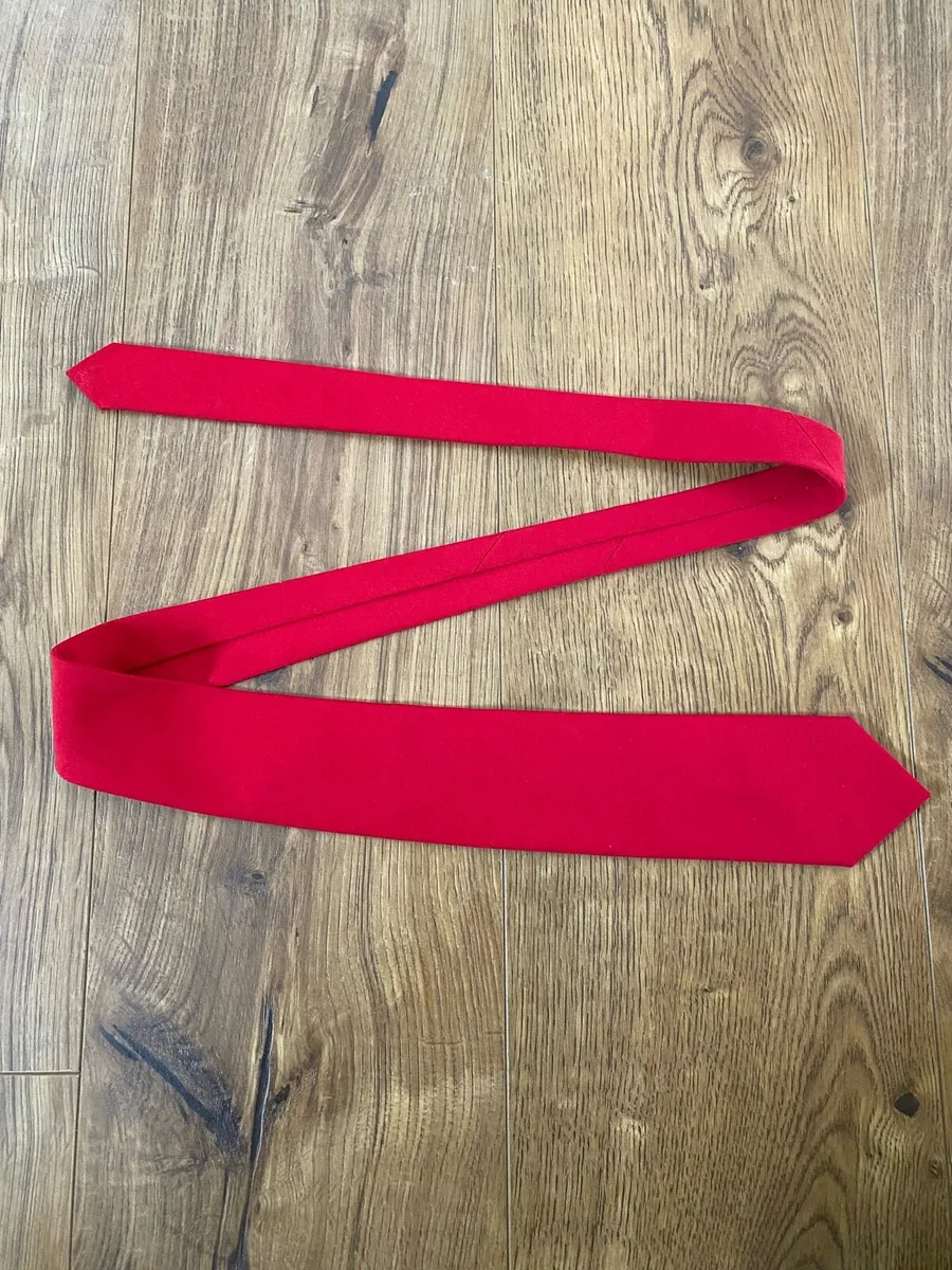 Gilt Edge Plain Red Tie - Image 4
