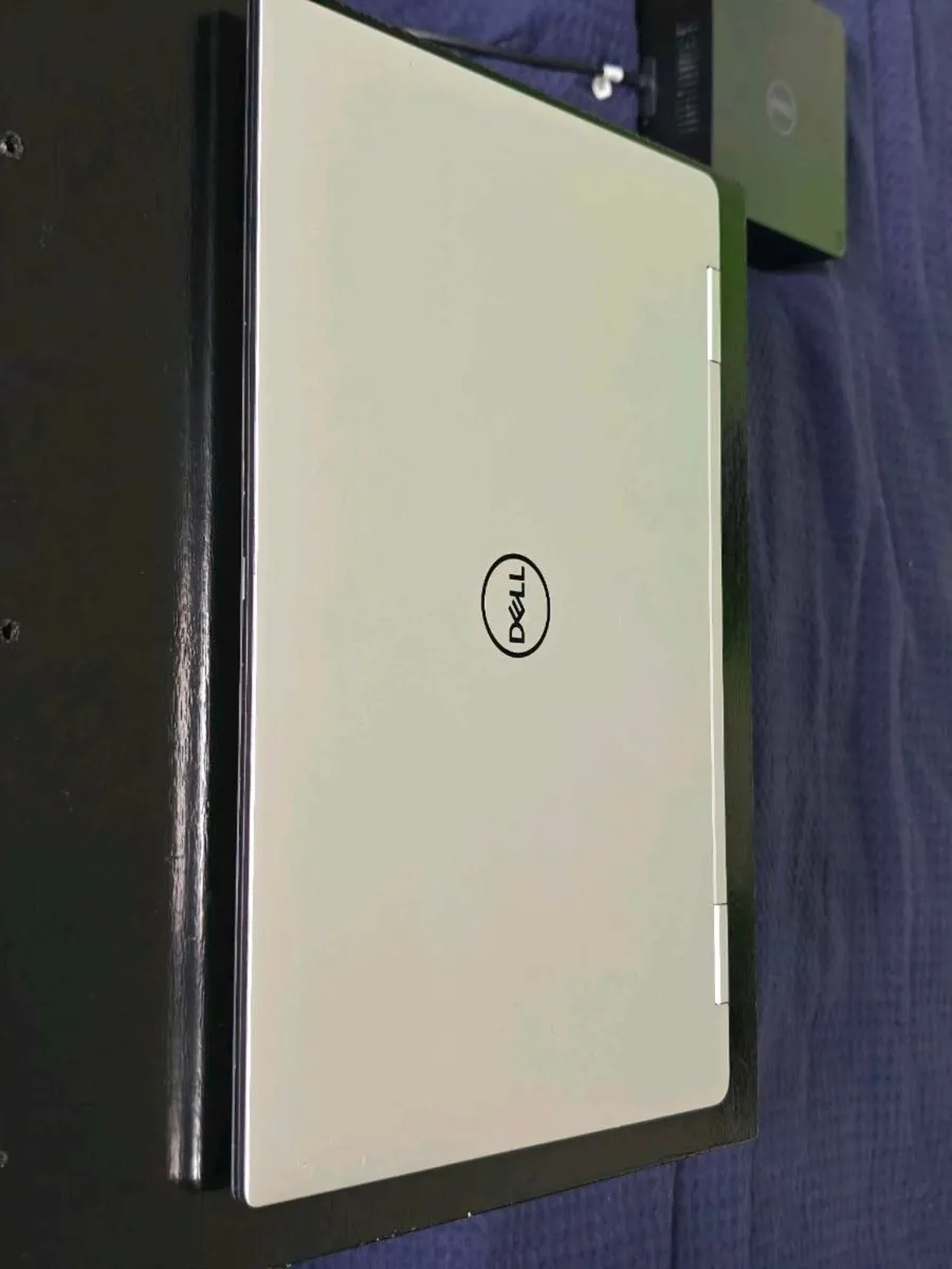 Dell precision 5530 2in1 - Image 4
