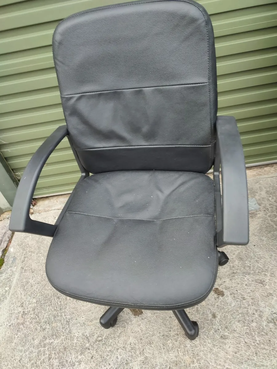 Office/Gaming Chair - Image 1