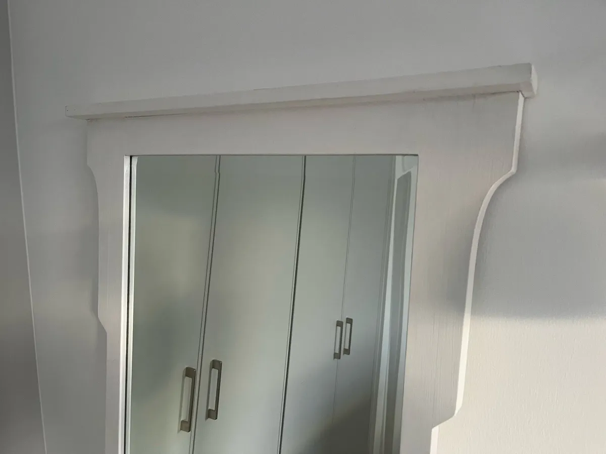 Mirror with matching locker - Image 2