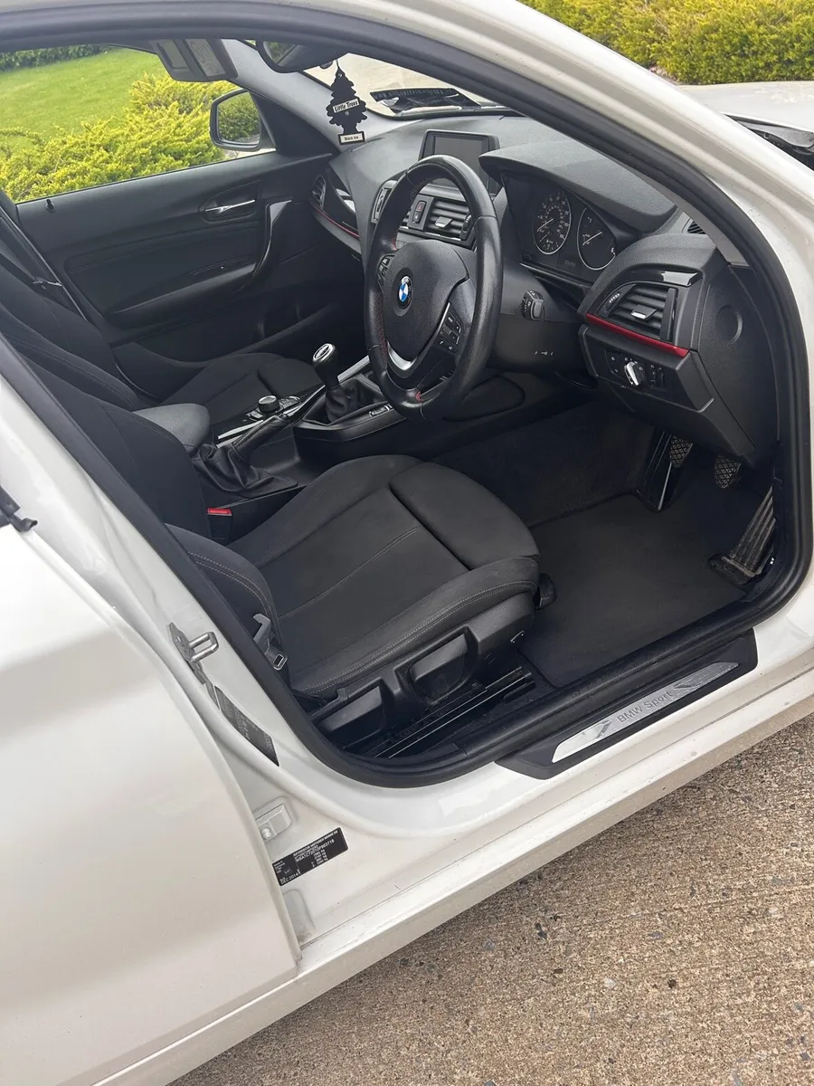 BMW 1 Series - Image 2