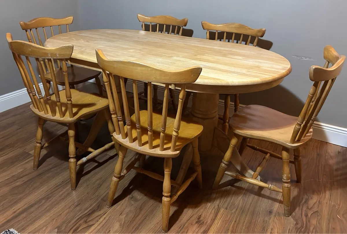 Kitchen table & 6 chairs - Image 2