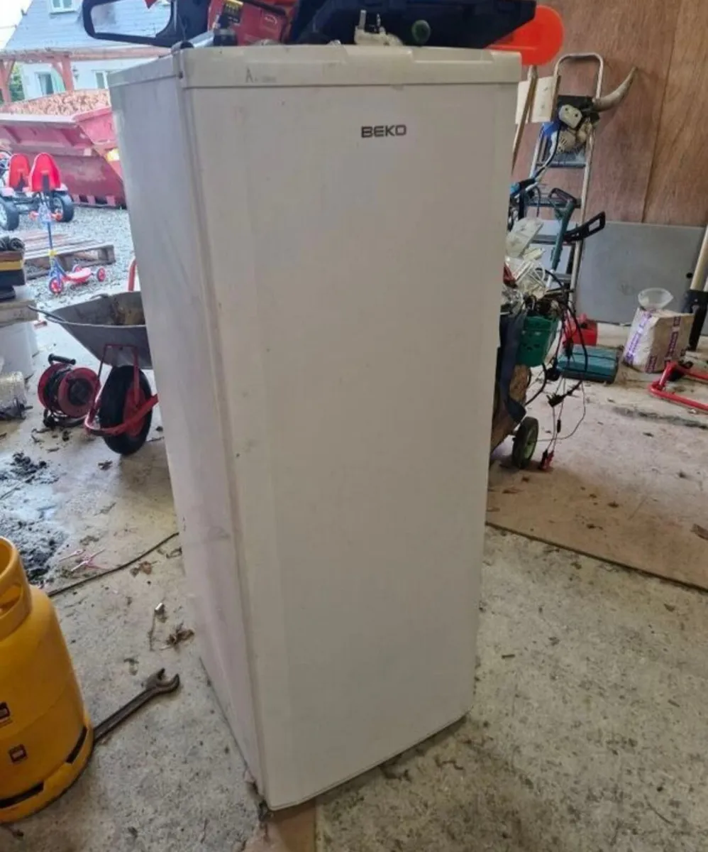 Beko Larder fridge - Image 1