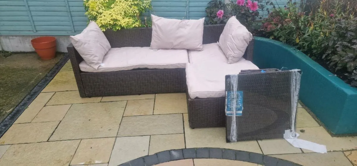 Garden Furniture - Image 1