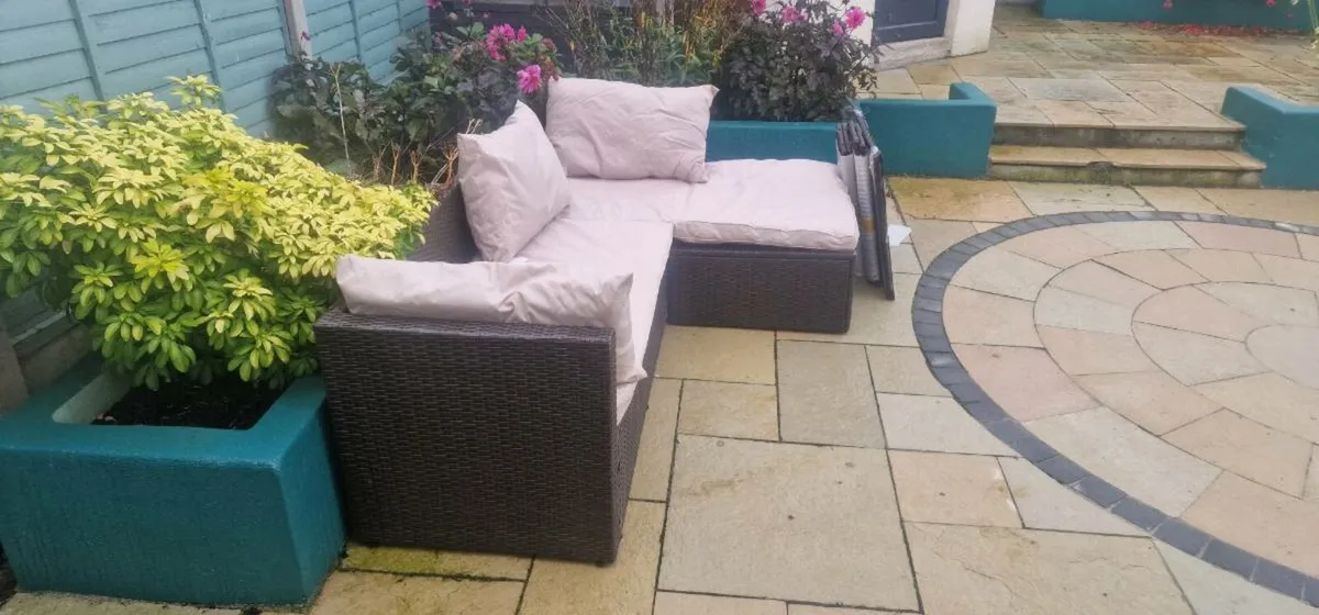 Garden Furniture - Image 2